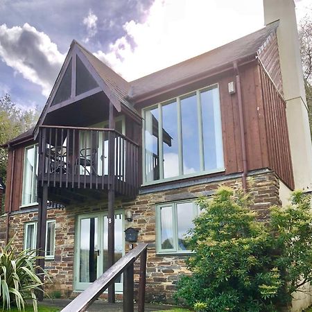 8 Oakridge, St Mellion Villa ภายนอก รูปภาพ