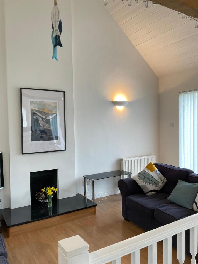 8 Oakridge, St Mellion Villa ภายนอก รูปภาพ