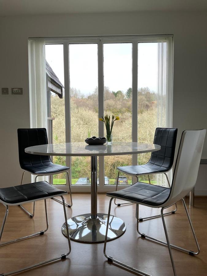 8 Oakridge, St Mellion Villa ภายนอก รูปภาพ