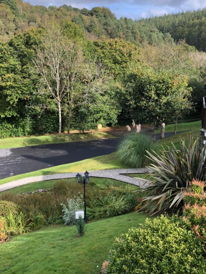 8 Oakridge, St Mellion Villa ภายนอก รูปภาพ