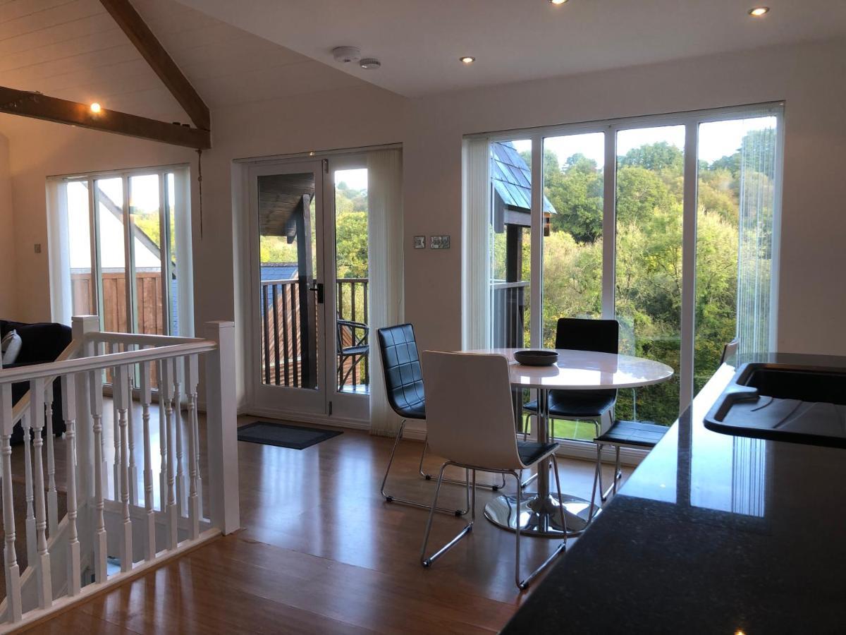 8 Oakridge, St Mellion Villa ภายนอก รูปภาพ