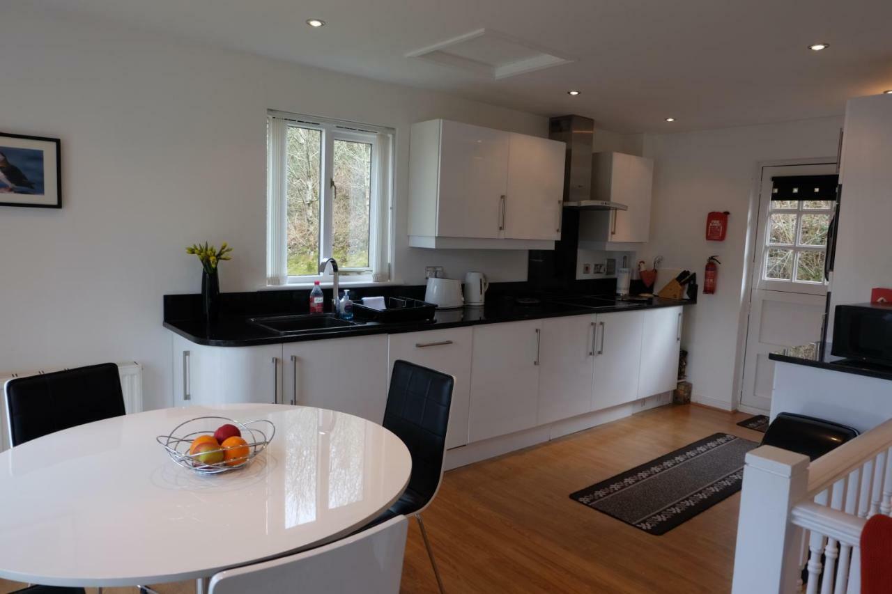 8 Oakridge, St Mellion Villa ภายนอก รูปภาพ